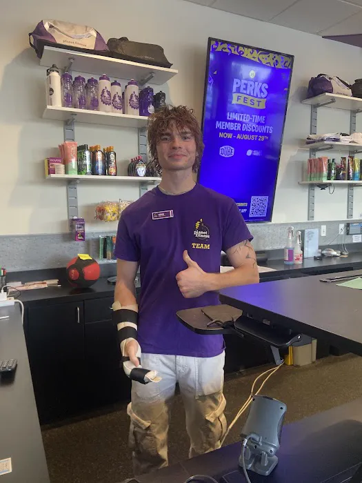 Planet Fitness Picture 10