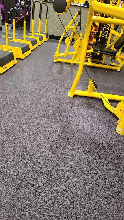 Planet Fitness Picture 7