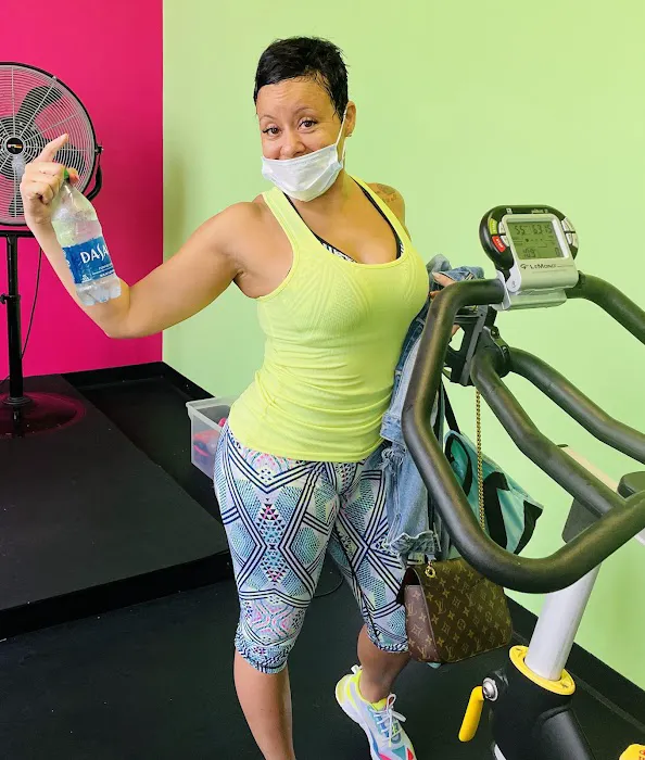 GirlFit Workout Studio Picture 4