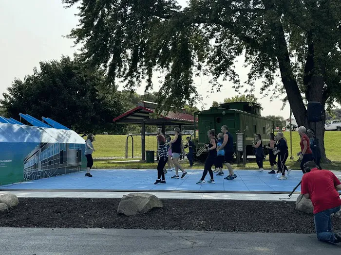 Fon du Lac Park District Fitness Court Picture 4