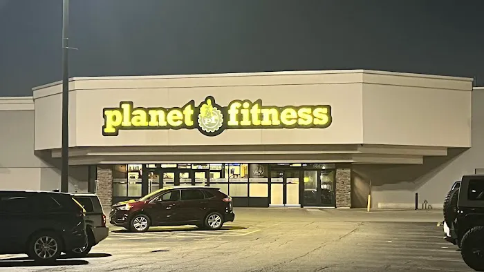 Planet Fitness Picture 10