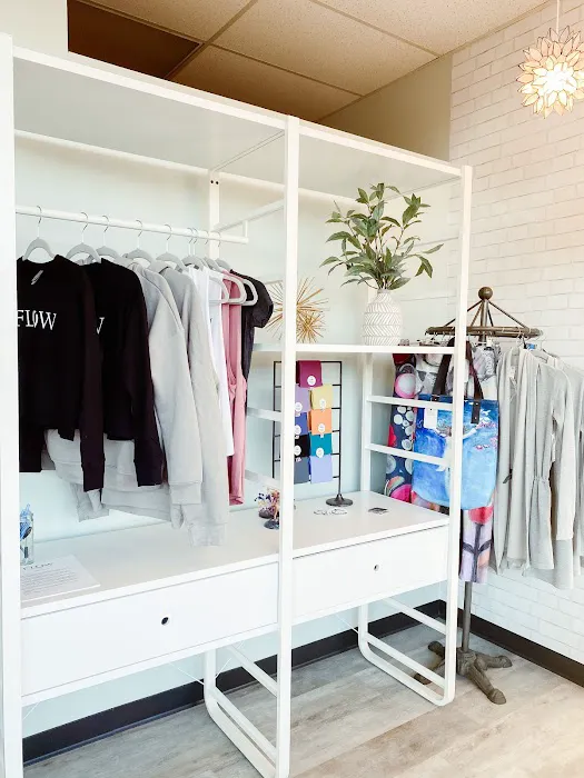 Flow Midwest Yoga and Meditation Picture 2