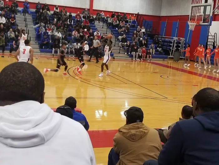 LLCC Cass Gym Picture 3