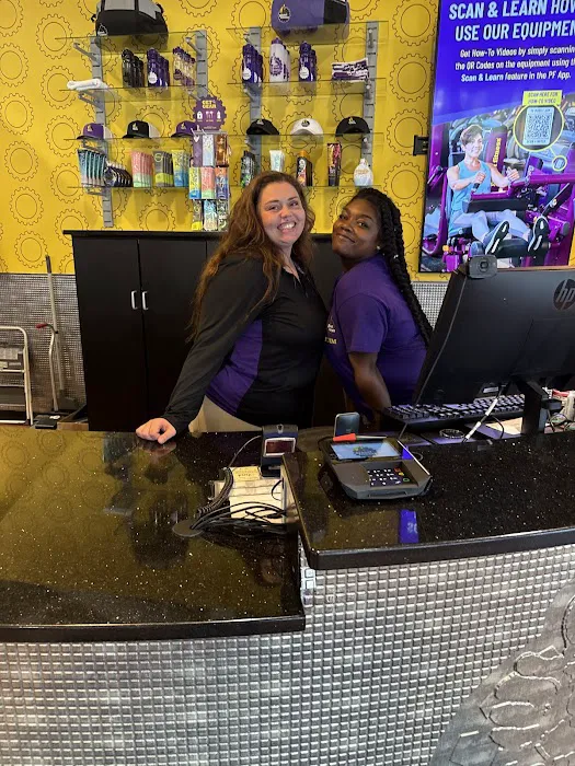 Planet Fitness Picture 6