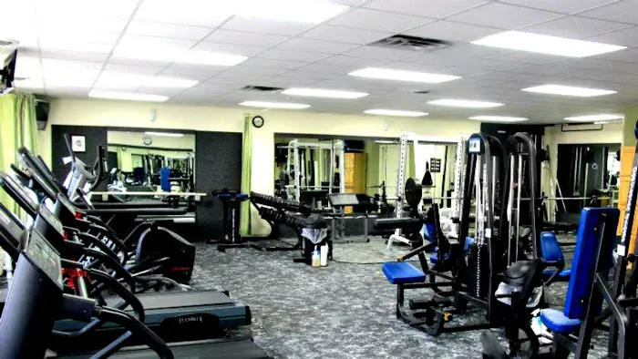 Charleston 24 Hour Gym Picture 3