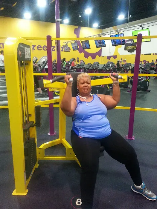Planet Fitness Picture 9