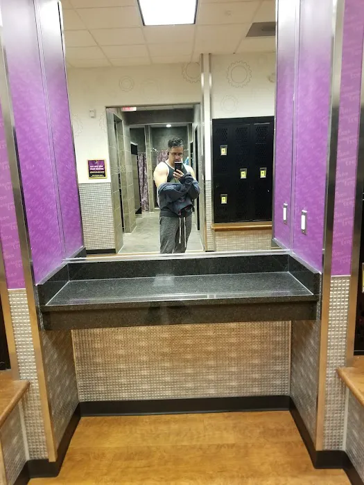 Planet Fitness Picture 7