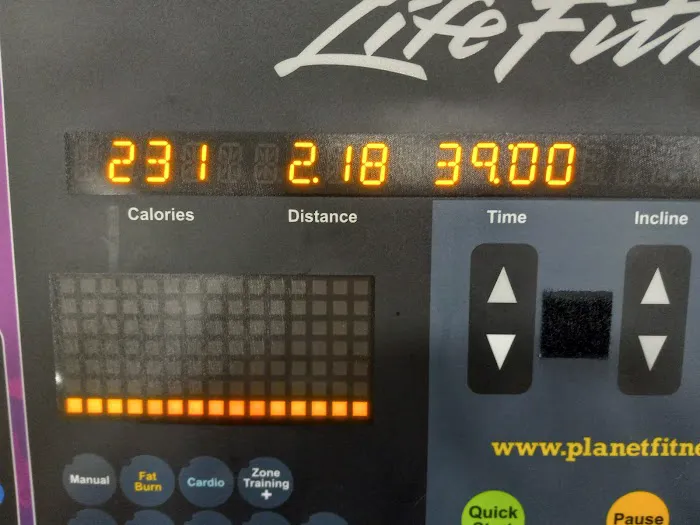 Planet Fitness Picture 8