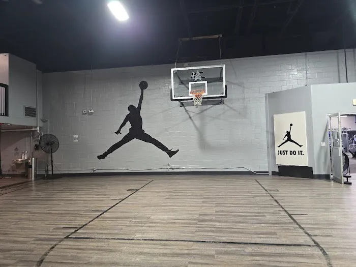 Macomb Athletic Club - MAC Gym Picture 3