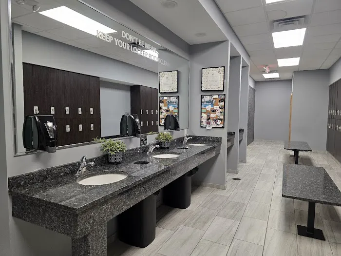 Macomb Athletic Club - MAC Gym Picture 5