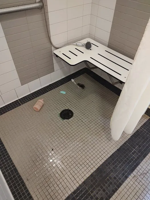 LA Fitness Picture 7