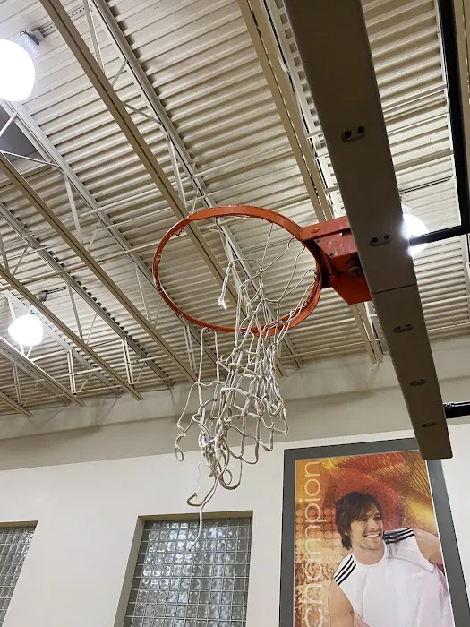 LA Fitness Picture 8