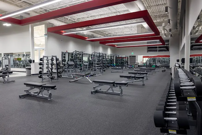 Powerhouse Gym Partridge Creek Mall Picture 3