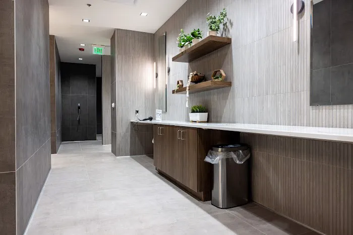 Powerhouse Gym Partridge Creek Mall Picture 2