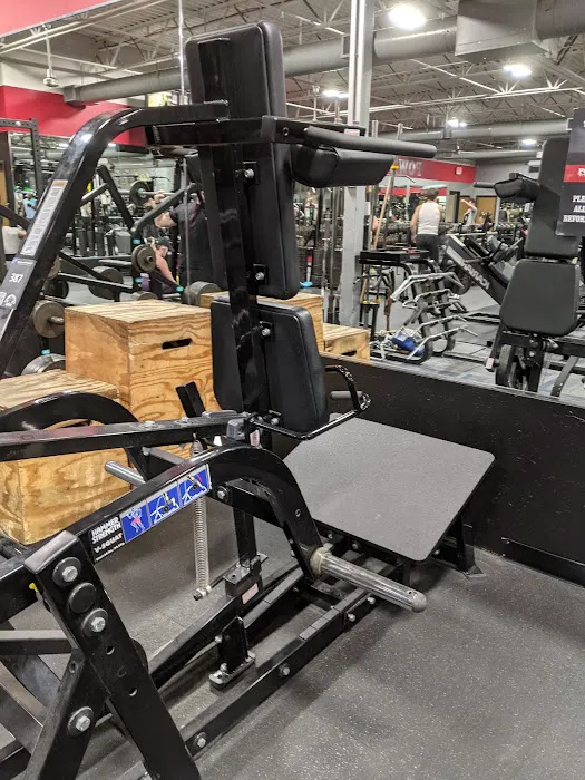 Powerhouse Gym Clinton Township 24/7 Picture 1