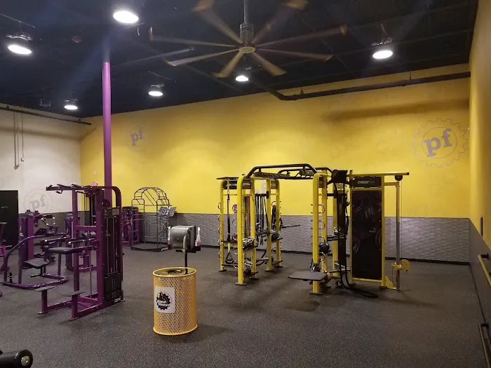 Planet Fitness Picture 9