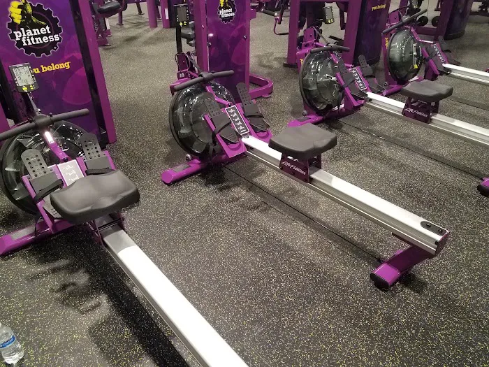 Planet Fitness Picture 8