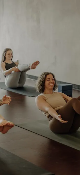 Full Lotus Yoga Picture 9