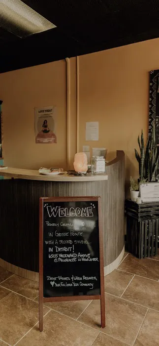 Full Lotus Yoga Picture 7