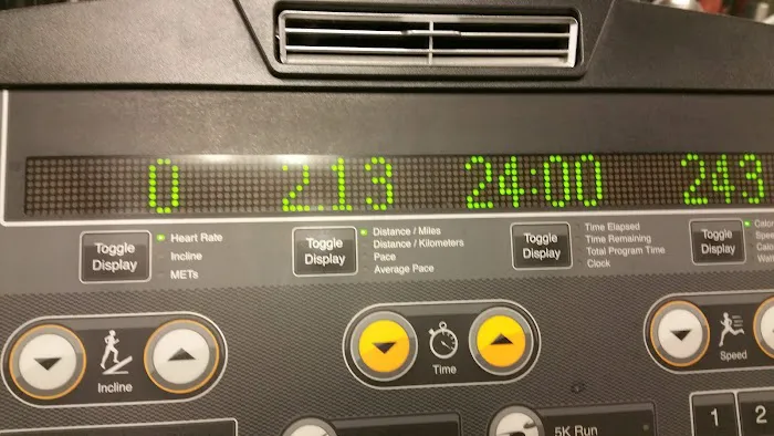 LA Fitness Picture 5