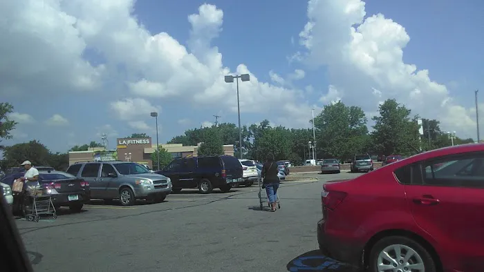 LA Fitness Picture 1