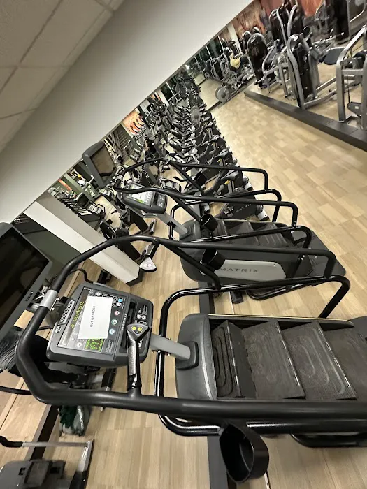 LA Fitness Picture 4