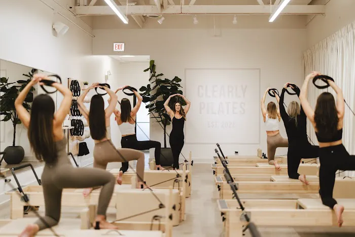 CLEARLY Reformer Pilates Picture 3