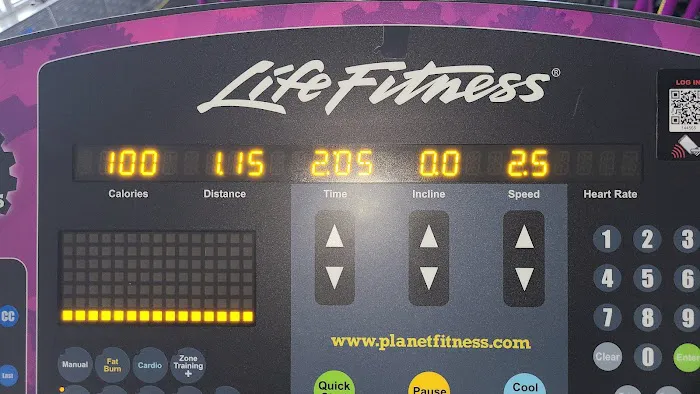 Planet Fitness Picture 9