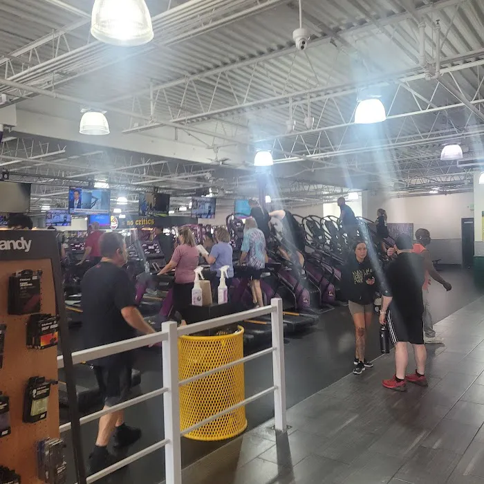 Planet Fitness Picture 8