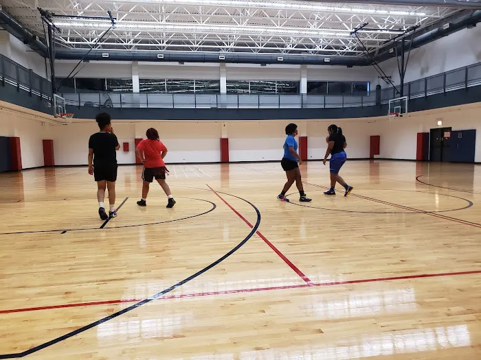 UIC Sports & Fitness Center Picture 4