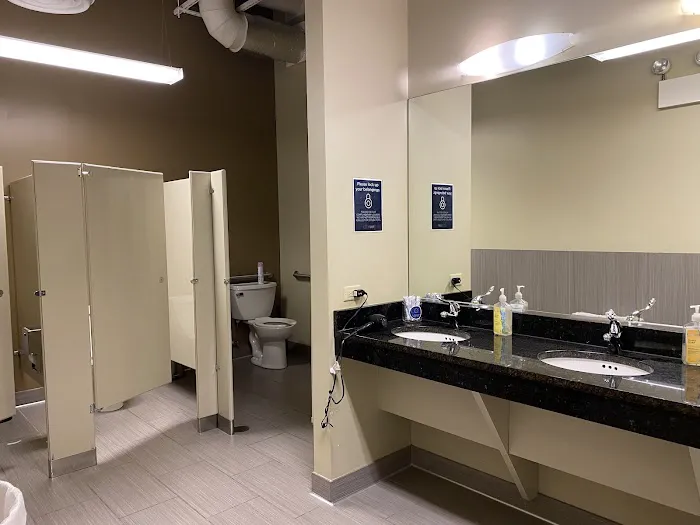 105F Hot Yoga, Pilates & Wellness - South Loop Picture 5