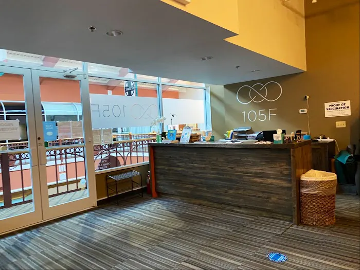 105F Hot Yoga, Pilates & Wellness - South Loop Picture 4