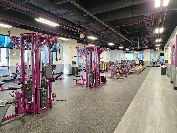 Planet Fitness Picture 2