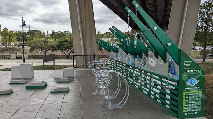 Fitness Court at River Street Picture 2