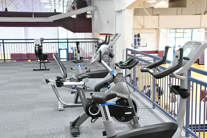 Fit 4 Life Fitness Center Picture 3