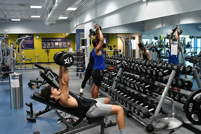 Fit 4 Life Fitness Center Picture 6