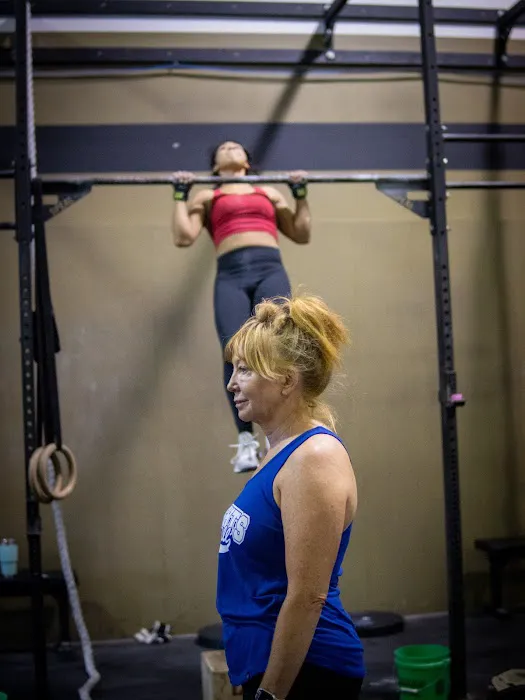 CrossFit Mettle and Honor Picture 4