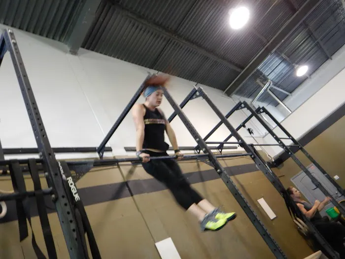 CrossFit Mettle and Honor Picture 7