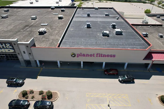 Planet Fitness Picture 5