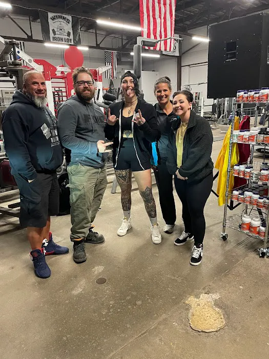 Winks Iron Lot / The Fitness Factory / Thee 605 Picture 5