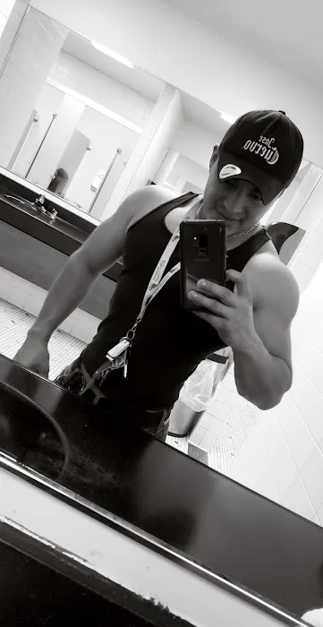 LA Fitness Picture 6