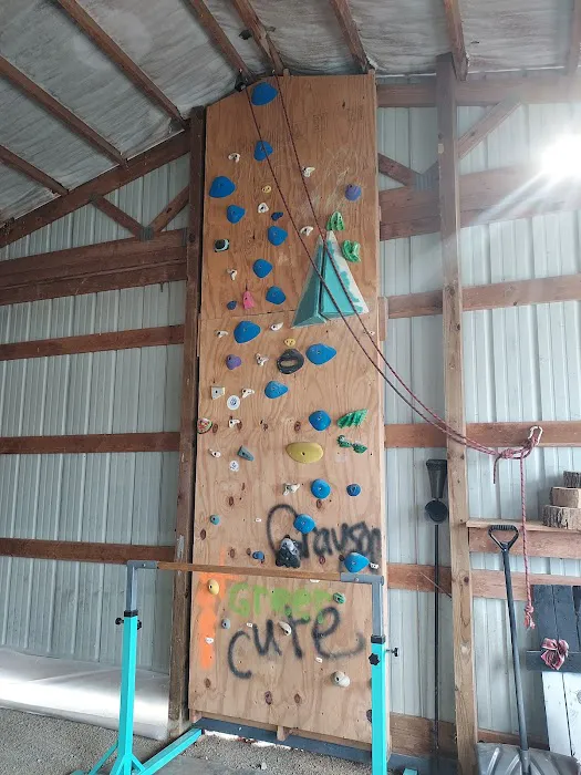 18:2 Rock Climbing Wall Picture 2