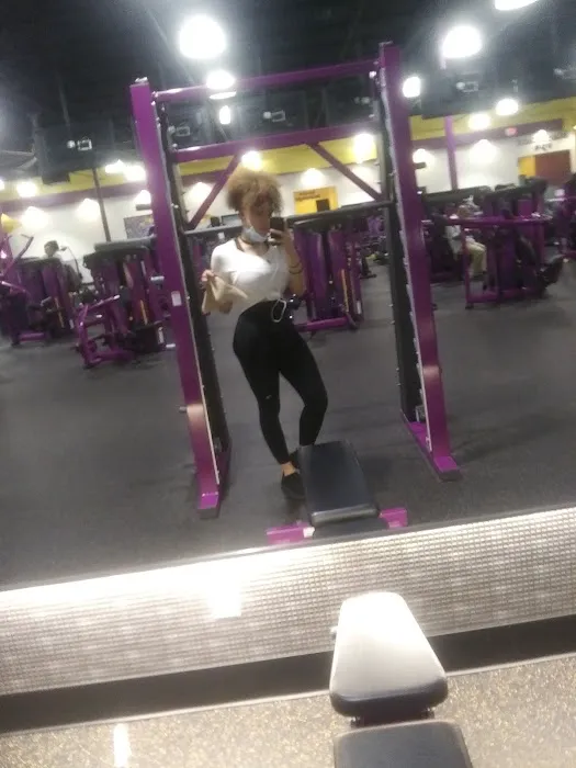 Planet Fitness Picture 8