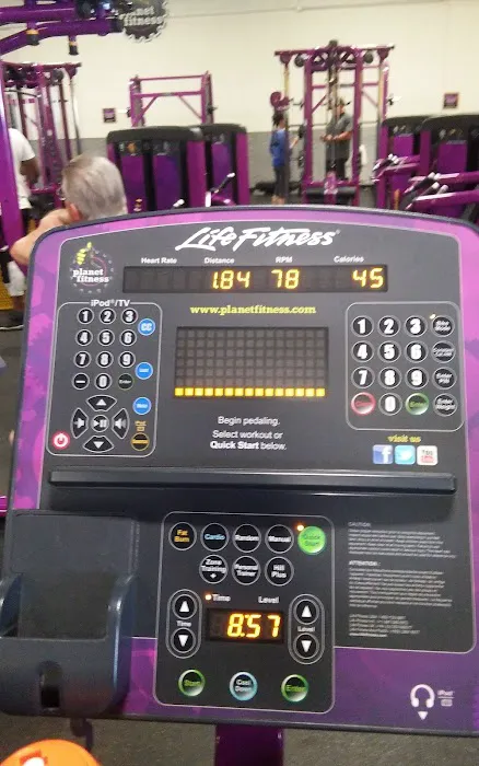 Planet Fitness Picture 5