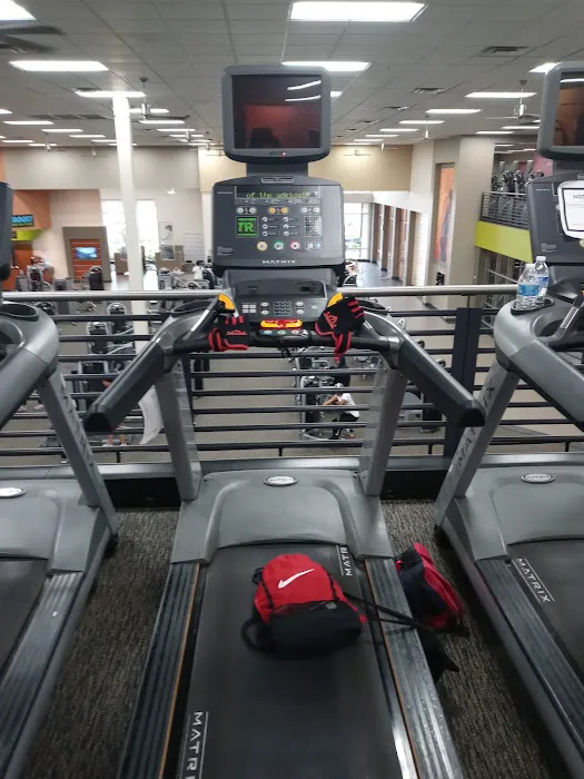 LA Fitness Picture 1
