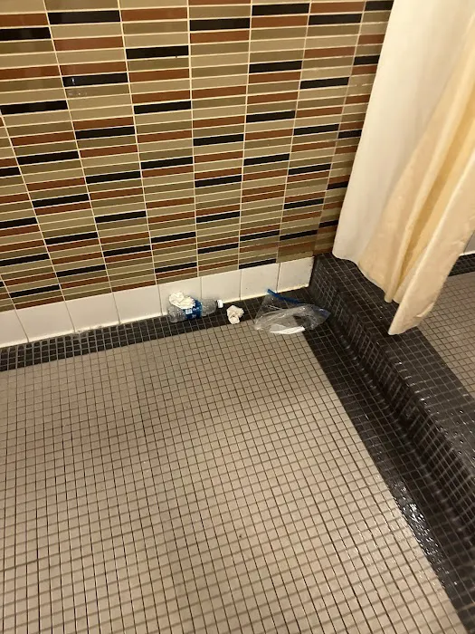 LA Fitness Picture 9