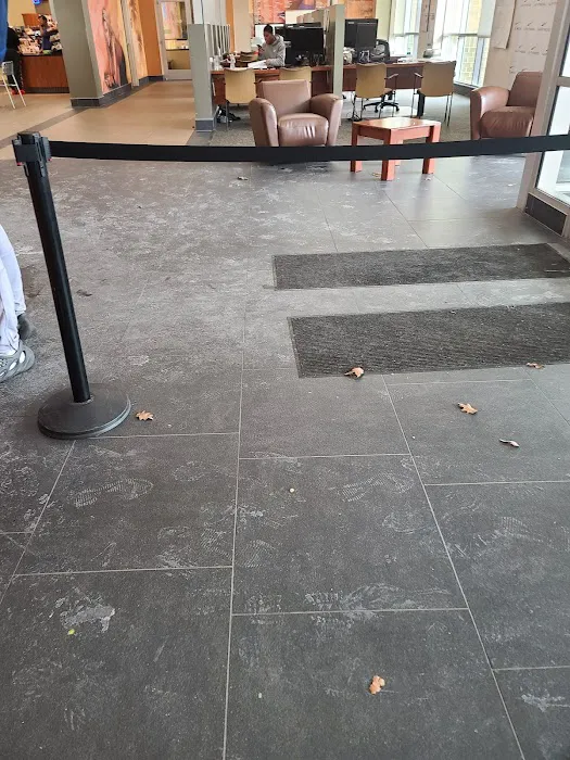 LA Fitness Picture 10