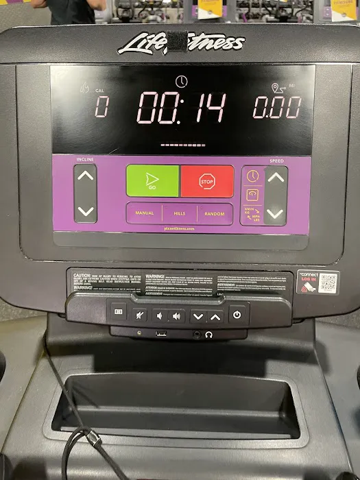 Planet Fitness Picture 6