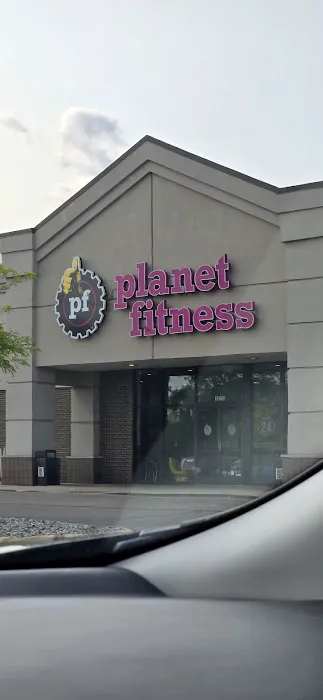 Planet Fitness Picture 10