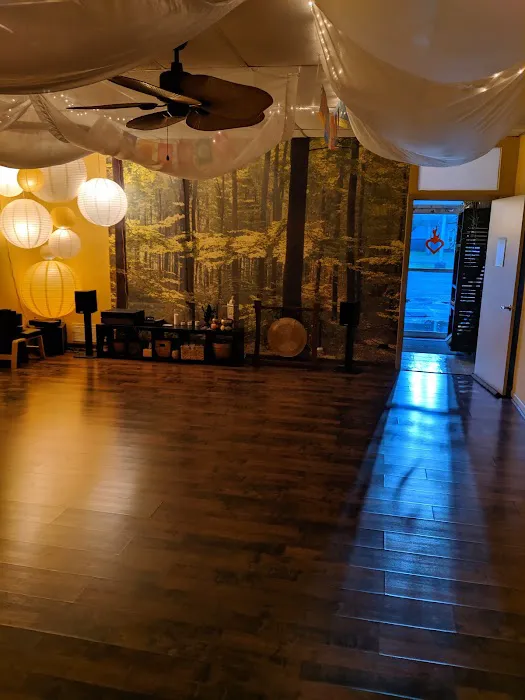 Strongheart Yoga Picture 10